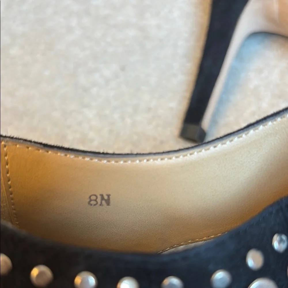 🐎 Nwob Vaneli Black w Silver studs suede Heels with T-Strap Design